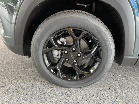 New 2026 Chevrolet Trax LT FWD image 29