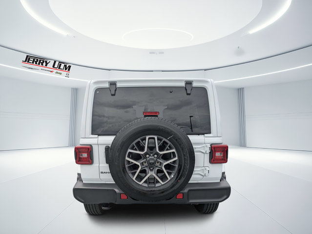 Certified 2026 Jeep Wrangler Unlimited Sahara AWD/4WD image 4