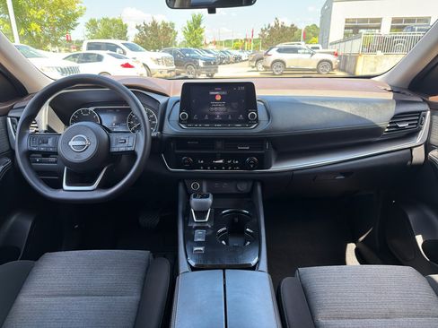 Used 2023 Nissan Rogue SV FWD image 22