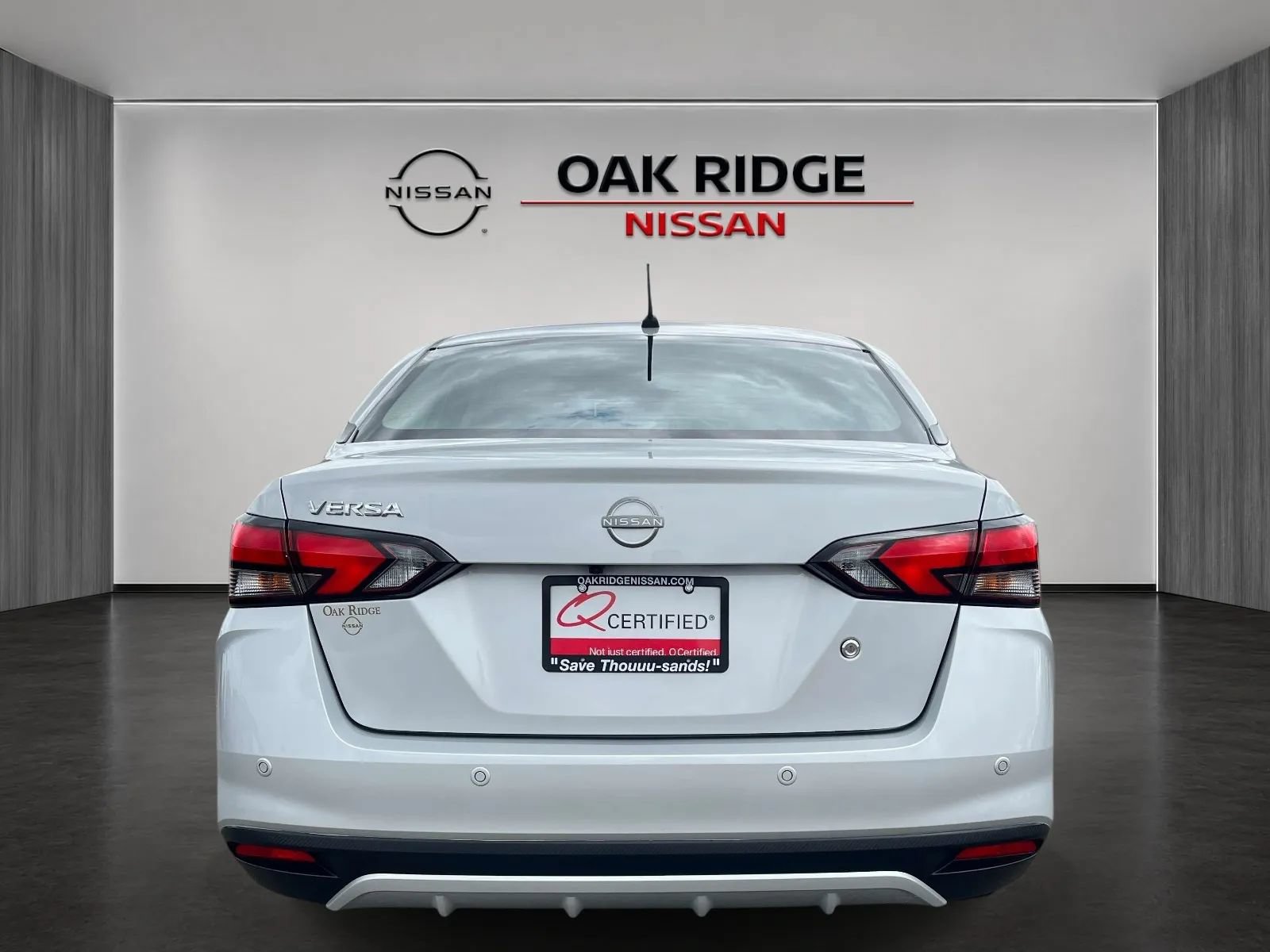 Used 2025 Nissan Versa S w/ Trunk Package FWD image 4