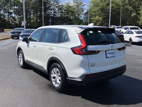 Certified 2023 Honda CR-V LX image 8