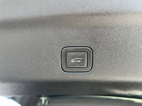 Certified 2024 Cadillac Escalade Sport w/ LPO, ONYX Package AWD/4WD image 18