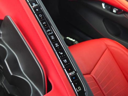 Used 2024 Chevrolet Corvette Stingray Preferred Conv w/ Z51 Performance Package RWD image 22