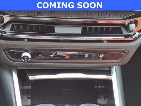 Used 2025 BMW 330i xDrive Sedan w/ M Sport Package image 16