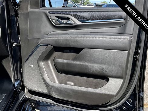 Used 2023 GMC Yukon XL Denali AWD/4WD image 29