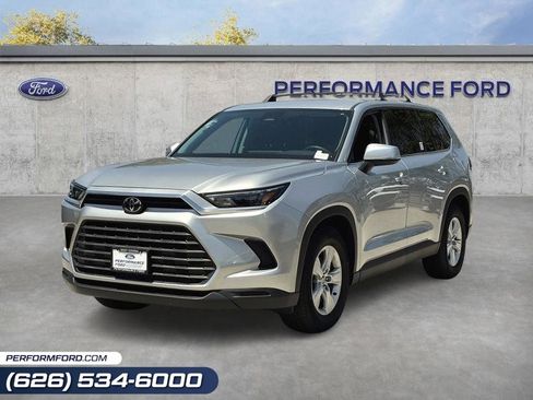 Used 2026 Toyota Grand Highlander FWD image 1