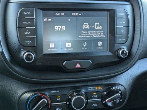 Used 2020 Kia Soul LX FWD image 13