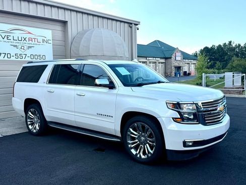 Used 2016 Chevrolet Suburban LTZ RWD image 3
