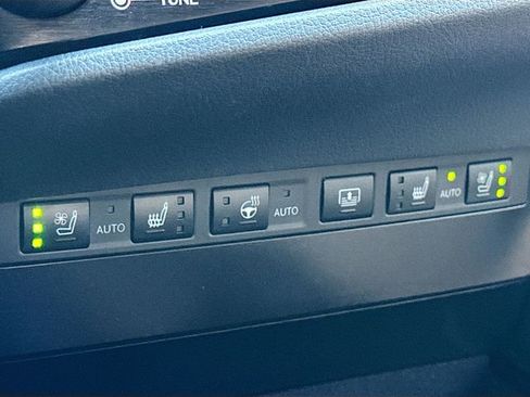 Used 2023 Lexus ES 350 w/ Premium Package FWD image 19
