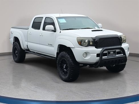 Used 2011 Toyota Tacoma 4x4 Double Cab image 4