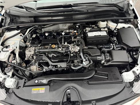 Used 2025 Toyota Corolla LE FWD image 30