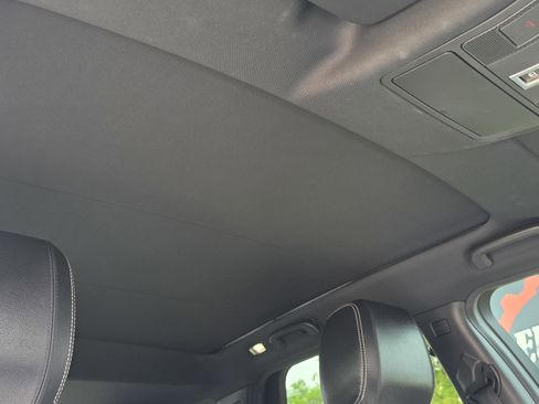 Used 2020 Land Rover Discovery Sport SE R-Dynamic image 36