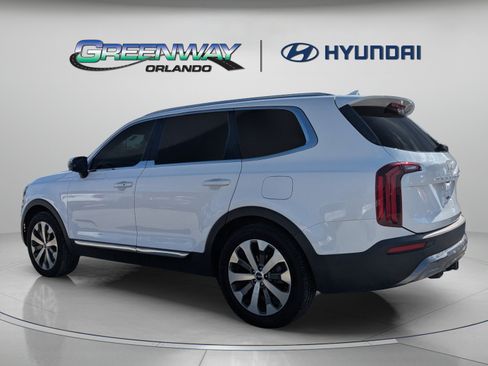 Used 2022 Kia Telluride EX w/ EX Premium Package FWD image 5