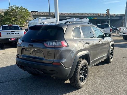 Used 2022 Jeep Cherokee Latitude AWD/4WD image 7