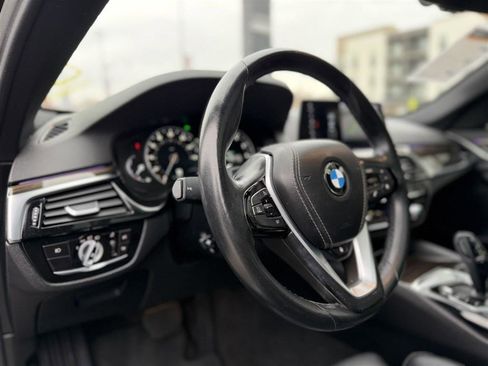 Used 2018 BMW 530i xDrive image 21