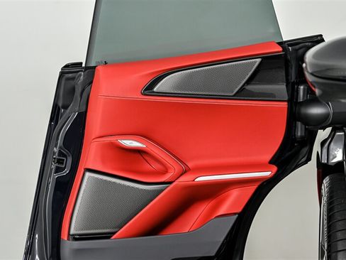 Used 2026 Ferrari Purosangue AWD/4WD image 7