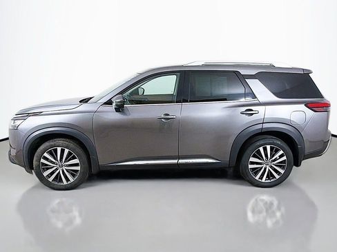 Used 2022 Nissan Pathfinder Platinum w/ Cargo Package image 17