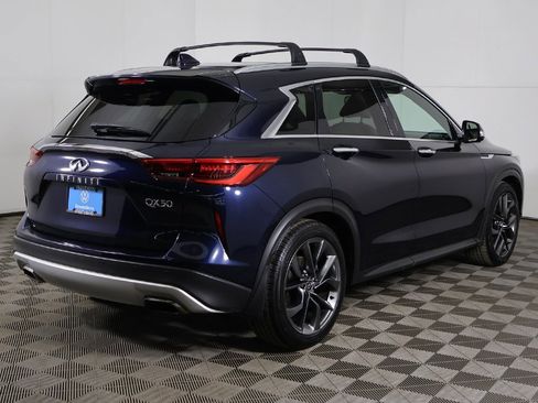 Used 2019 INFINITI QX50 Essential w/ Sensory Package image 12