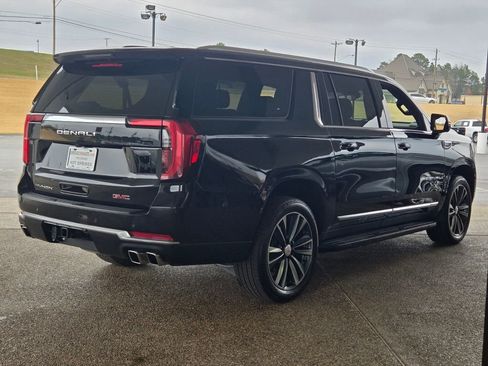 Used 2025 GMC Yukon XL Denali image 5