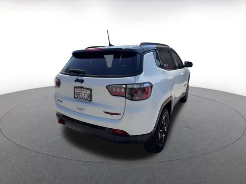 Used 2025 Jeep Compass Trailhawk AWD/4WD image 14
