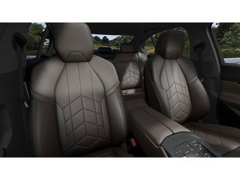 New 2026 BMW 530i xDrive w/ Premium Package image 11