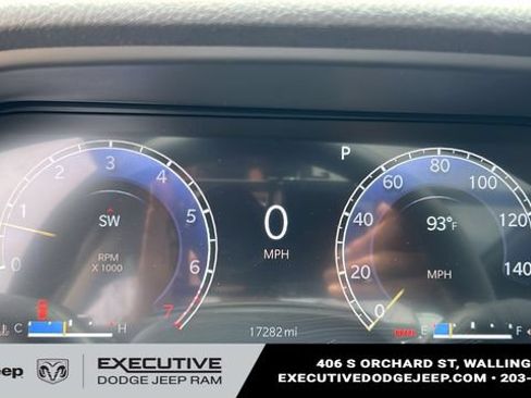 Used 2023 Jeep Grand Cherokee L Limited AWD/4WD image 15