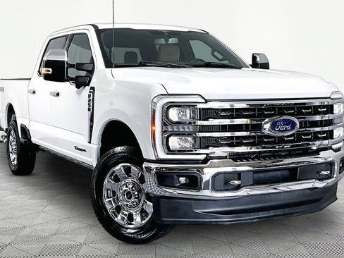 Used 2023 Ford F250 Lariat w/ Lariat Ultimate Package AWD/4WD image 1