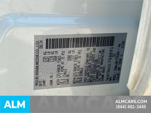 Used 2025 Nissan Rogue SV FWD image 37