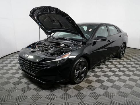 Used 2023 Hyundai Elantra SEL FWD image 30