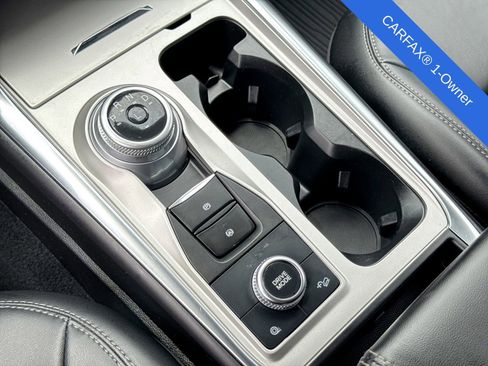 Used 2023 Ford Explorer XLT w/ Equipment Group 202A AWD/4WD image 38