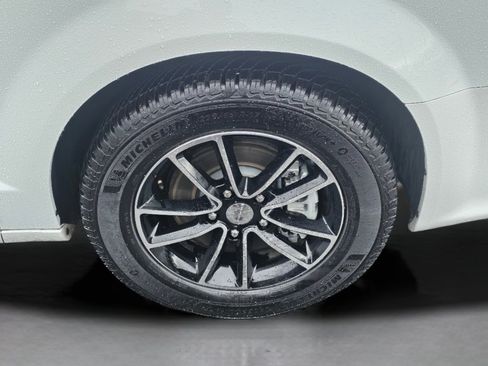 Used 2016 Dodge Grand Caravan R/T w/ Safety Sphere Group image 28