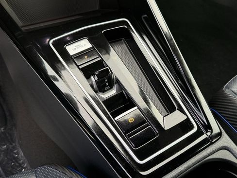 New 2026 Volkswagen Golf image 17