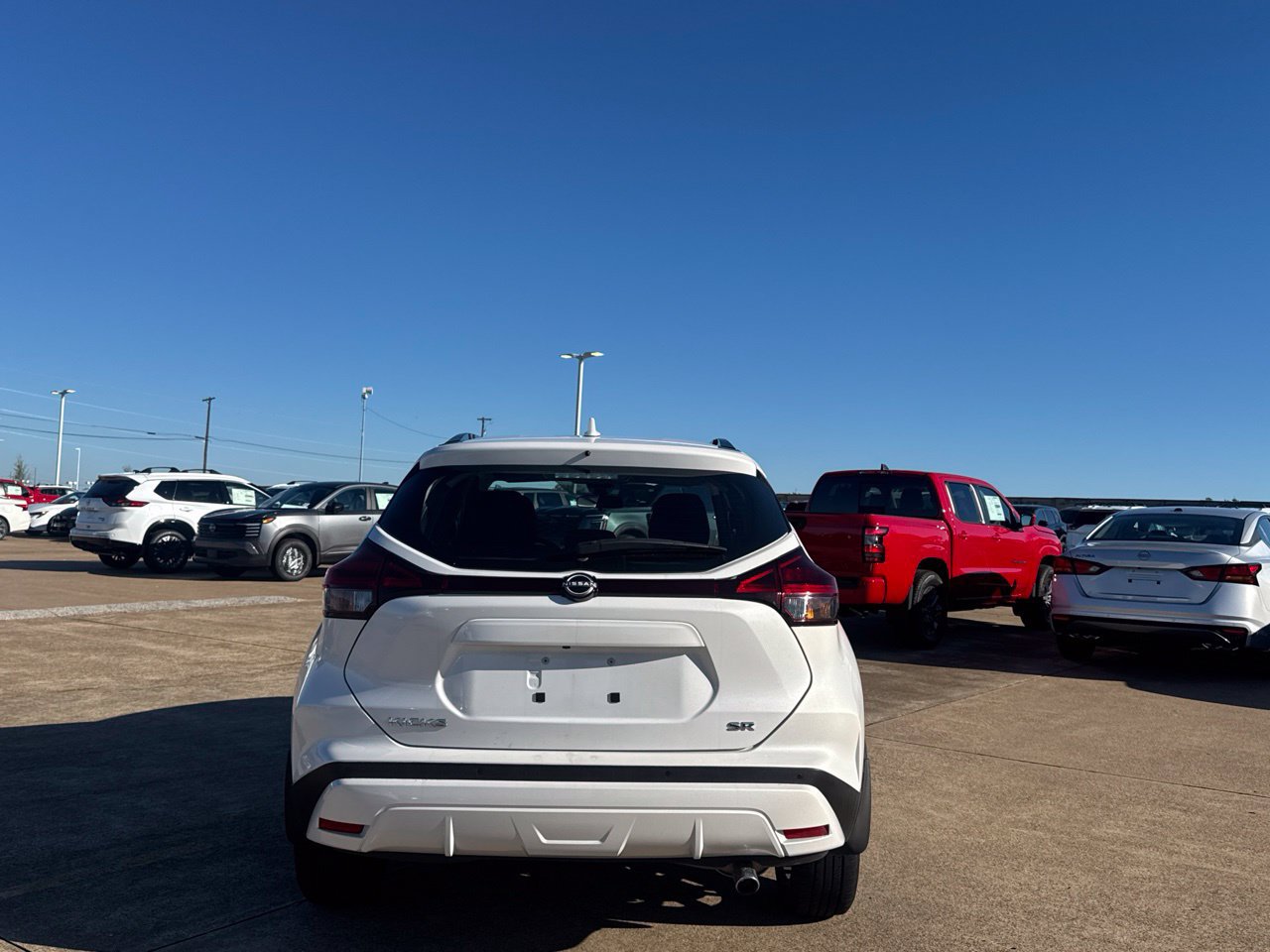 Certified 2023 Nissan Kicks SR w/ Exterior Package FWD image 19