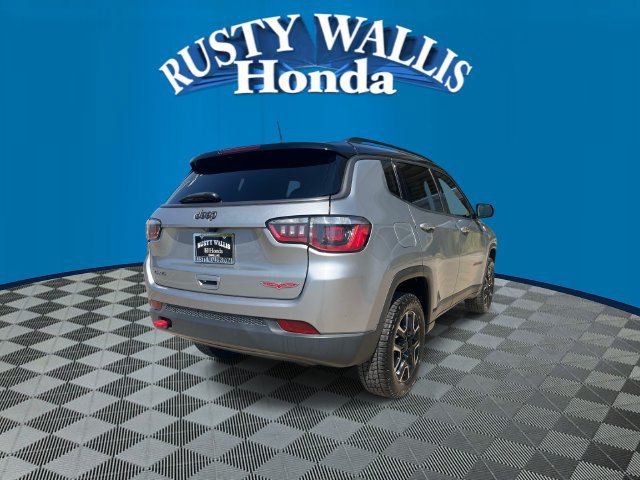 Used 2020 Jeep Compass Trailhawk AWD/4WD image 3