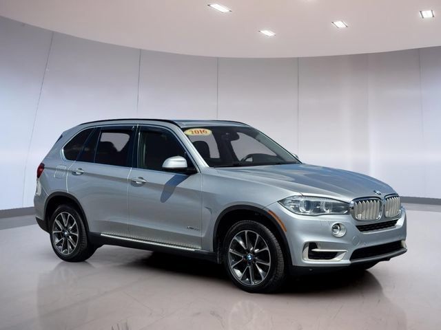 Used 2016 BMW X5 xDrive35i AWD/4WD image 1