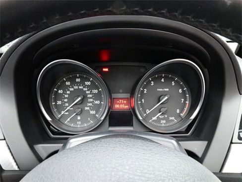 Used 2016 BMW Z4 sDrive28i image 9