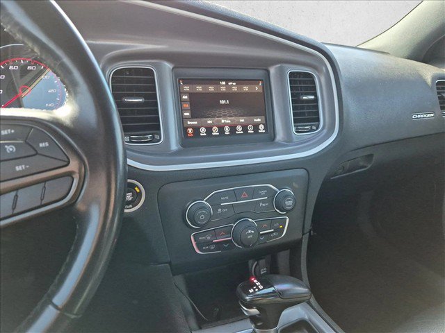 Used 2022 Dodge Charger SXT w/ Leather Interior Group RWD image 15