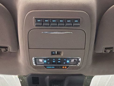 Used 2026 Ford F450 Platinum w/ Platinum Plus Package AWD/4WD image 37