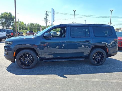 New 2025 Jeep Wagoneer Series II w/ Convenience Group I image 5