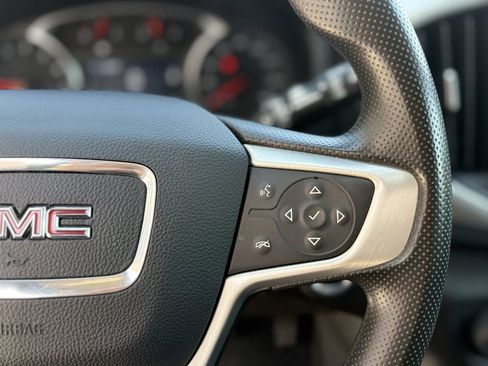 Used 2024 GMC Terrain SLE FWD image 16