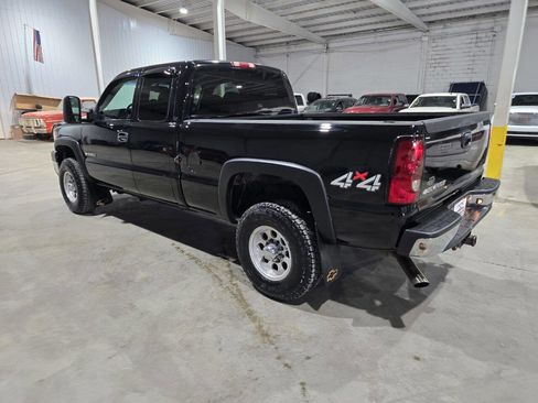Used 2007 Chevrolet Silverado 2500 LT w/ Snow Plow Prep Package image 9