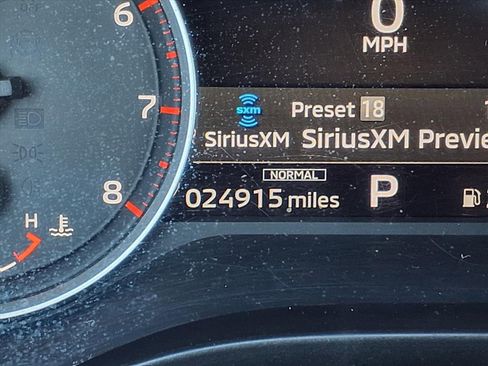 Used 2024 Mitsubishi Outlander ES image 34