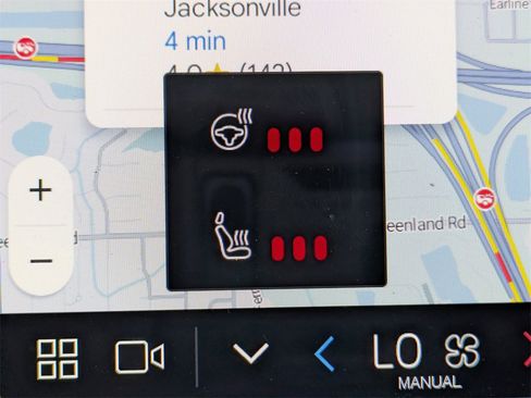 Used 2025 Volvo XC90 B6 Plus image 33