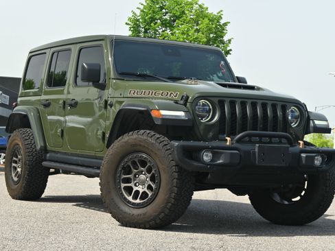 Used 2022 Jeep Wrangler Unlimited Rubicon w/ Xtreme Recon 35" Tire Package AWD/4WD image 2