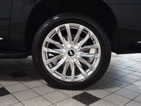 Used 2024 Cadillac Escalade ESV Premium Luxury w/ LPO, Floor Liner Package AWD/4WD image 28