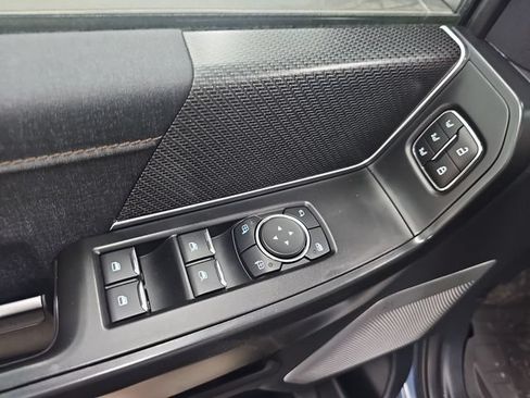 Used 2023 Ford F150 Raptor w/ Raptor Carbon Fiber Package AWD/4WD image 11