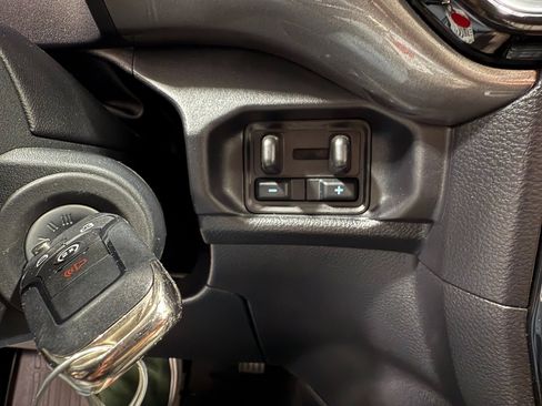 Used 2025 Ford Ranger XLT w/ FX4 Off-Road Package image 24