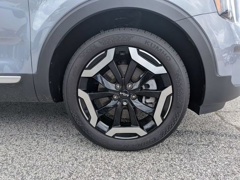 Used 2024 Kia Telluride S w/ S Sunroof Package FWD image 11