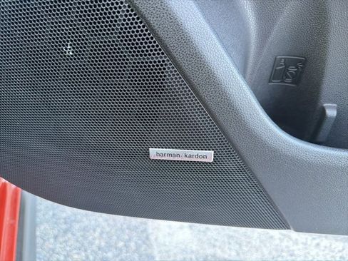 Certified 2024 Subaru Crosstrek 2.5i Limited w/ Crosstrek Mirror Package image 19