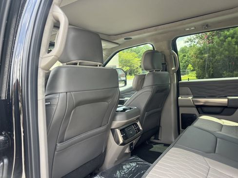 New 2026 Ford F250 Platinum w/ Platinum Plus Package AWD/4WD image 21